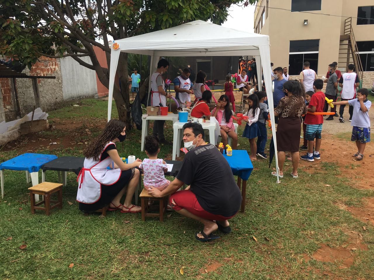 Acao com familias e criancas
