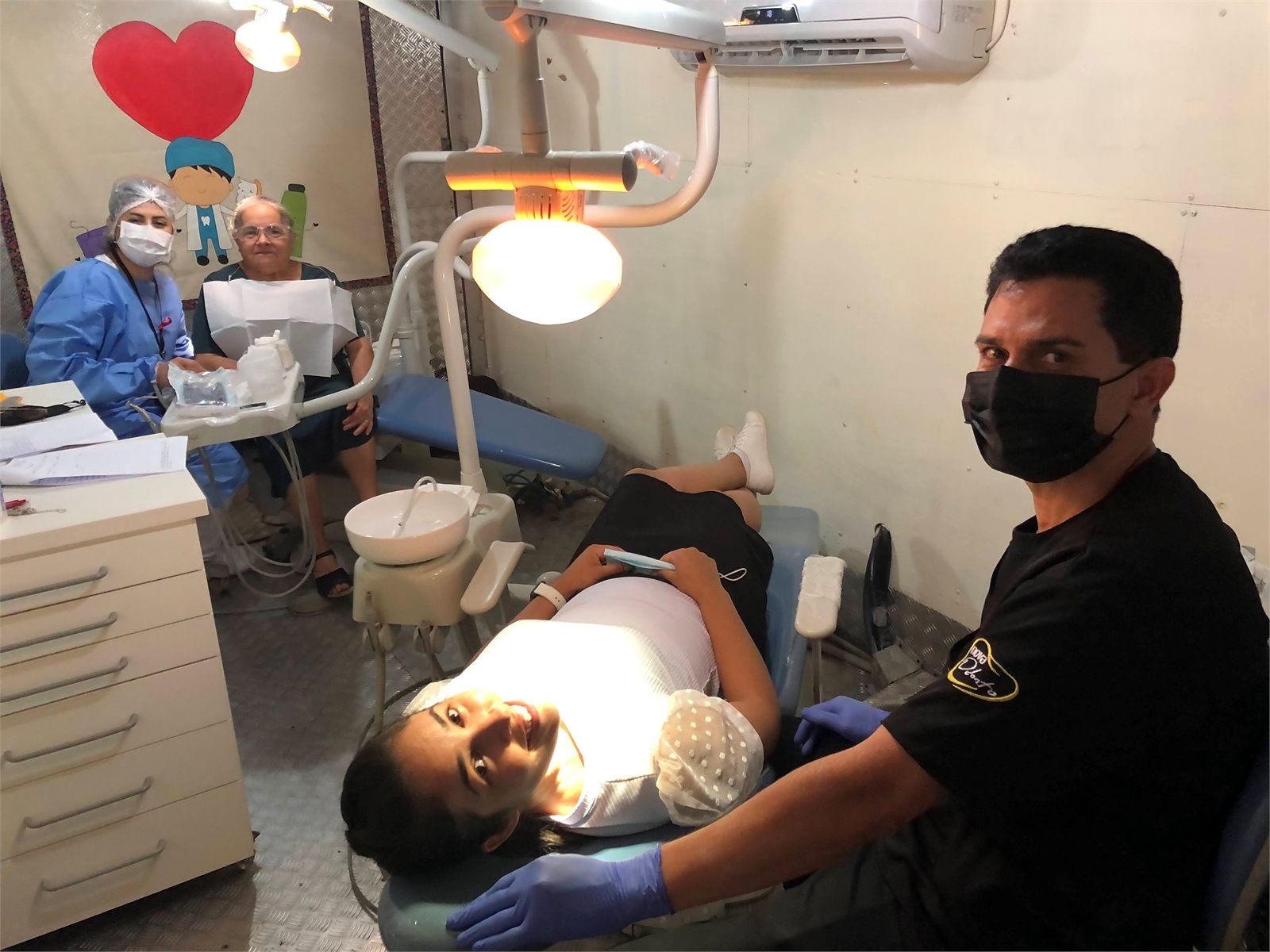 Voluntarios em acao SEMAR